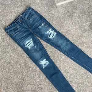 Distressed AE Skinny Jegging Super Stretch Long